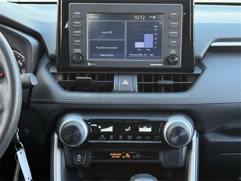 Used 2021 Toyota RAV4 LE image 14