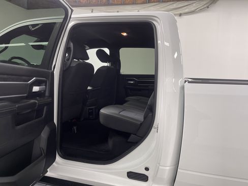 Used 2024 RAM 3500 Big Horn image 13