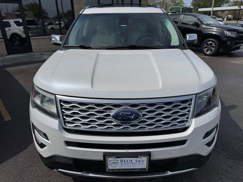 Used 2016 Ford Explorer Platinum AWD/4WD image 2