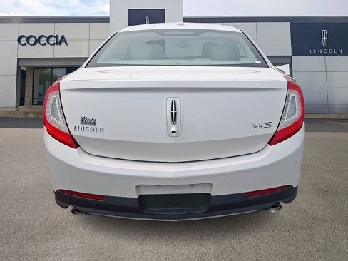 Used 2014 Lincoln MKS FWD image 5