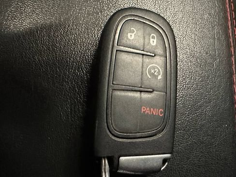 Used 2022 Jeep Cherokee Trailhawk AWD/4WD image 18