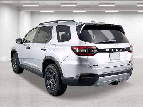 New 2026 Honda Pilot TrailSport image 5