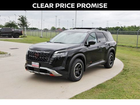 New 2026 Nissan Pathfinder Rock Creek AWD/4WD image 3