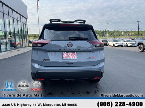 Used 2025 Nissan Rogue SV AWD/4WD image 7