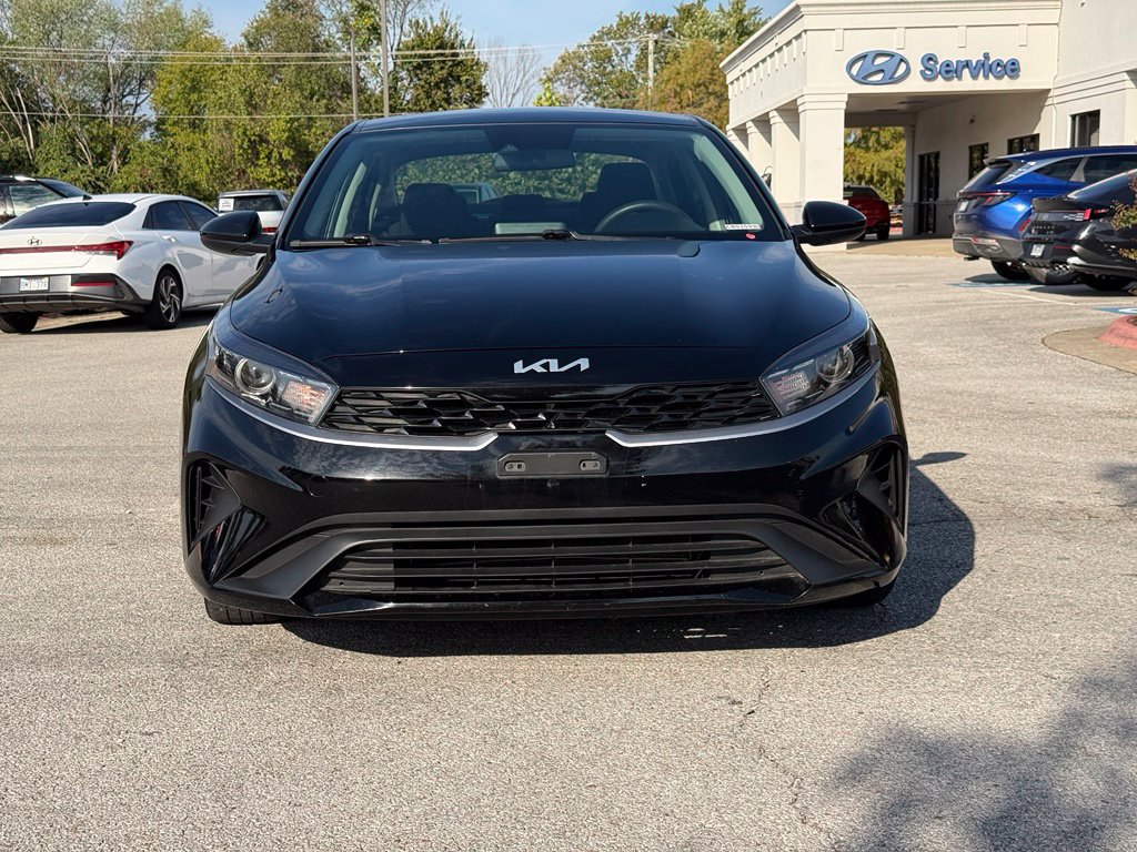 Used 2024 Kia Forte LXS FWD image 2