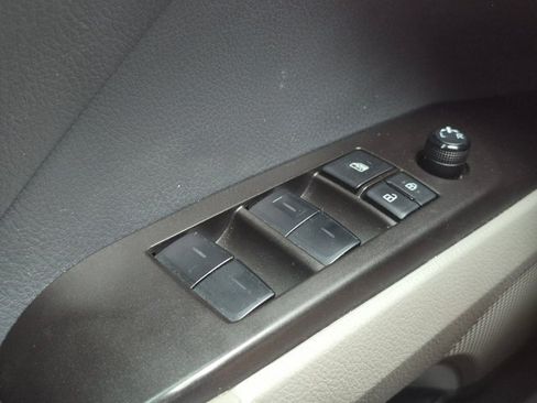 Used 2023 Toyota Camry LE FWD image 12
