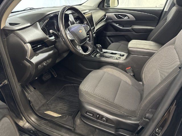 Used 2020 Chevrolet Traverse LT FWD image 11