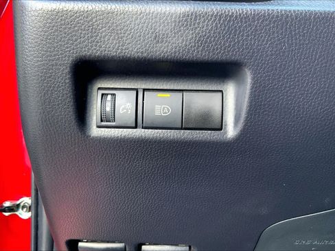 Used 2025 Toyota RAV4 LE FWD image 33