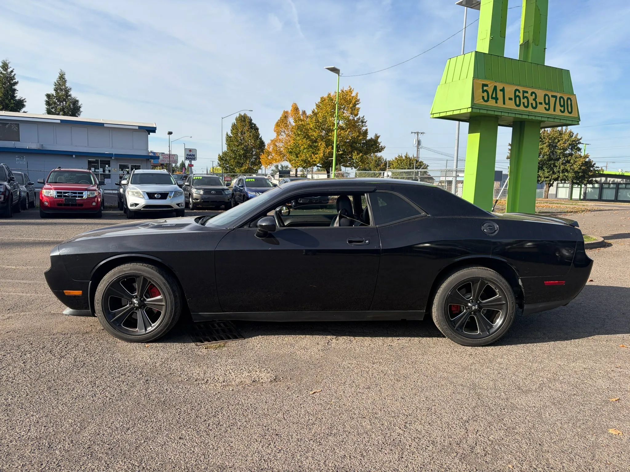 Used 2010 Dodge Challenger R/T RWD image 7