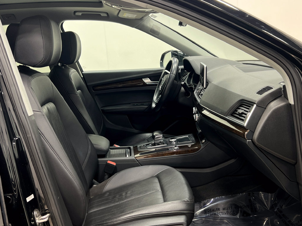 Used 2019 Audi Q5 2.0T Premium Plus w/ Premium Plus Package AWD/4WD image 37