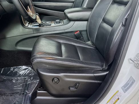Used 2017 Jeep Grand Cherokee Limited AWD/4WD image 23