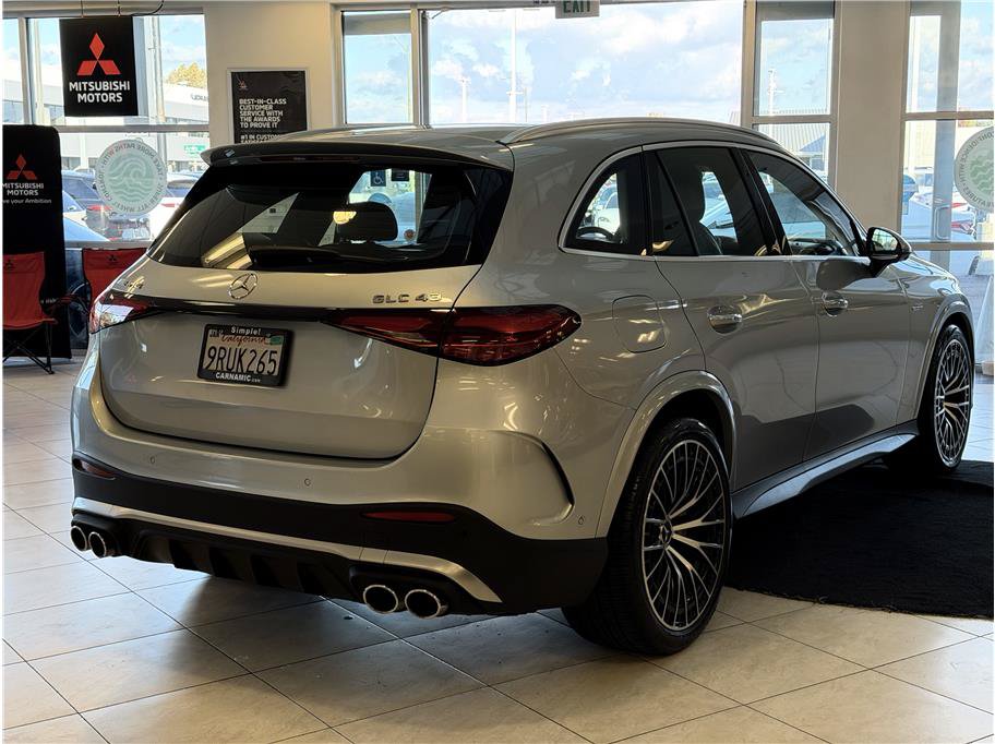 Used 2024 Mercedes-Benz GLC 43 AMG 4MATIC image 5