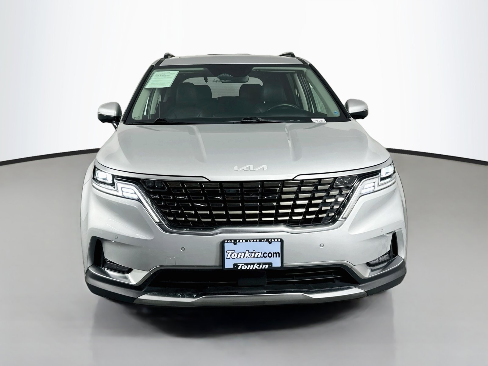 Used 2022 Kia Carnival SX FWD image 2