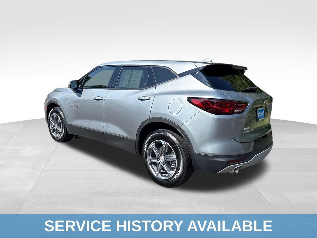 Used 2025 Chevrolet Blazer LT AWD/4WD image 4
