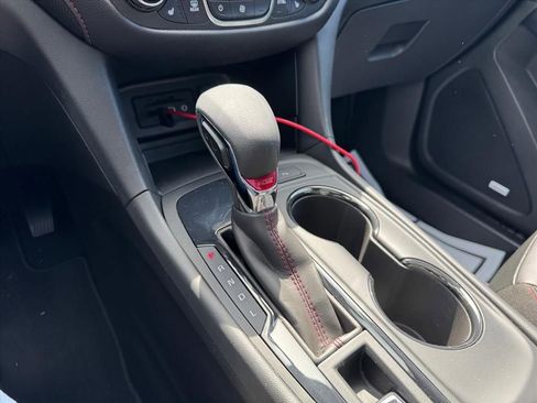Used 2023 Chevrolet Equinox RS w/ RS Leather Package FWD image 21