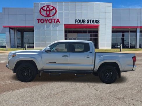 Used 2022 Toyota Tacoma SR5 image 1