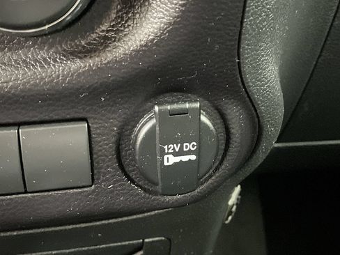 Used 2015 Jeep Wrangler Sport w/ Quick Order Package 23S AWD/4WD image 16
