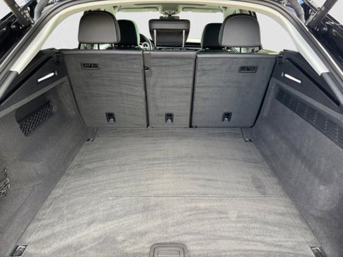 Used 2023 Audi Q8 Premium Plus image 19