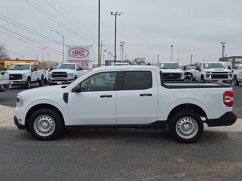 Used 2022 Ford Maverick XL image 2