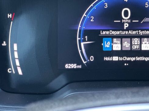 Certified 2026 Toyota Corolla Cross LE FWD image 24