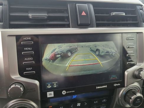 Used 2024 Toyota 4Runner Limited image 18