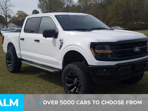 Used 2024 Ford F150 XLT image 3