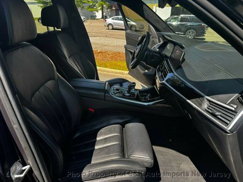 Used 2020 BMW X7 M50i w/ Executive Package AWD/4WD image 19
