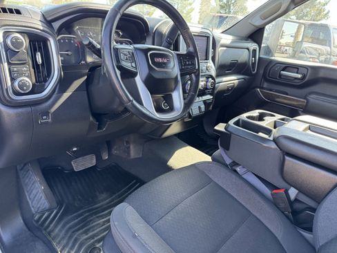Used 2022 GMC Sierra 2500 SLE w/ SLE Convenience Package image 16