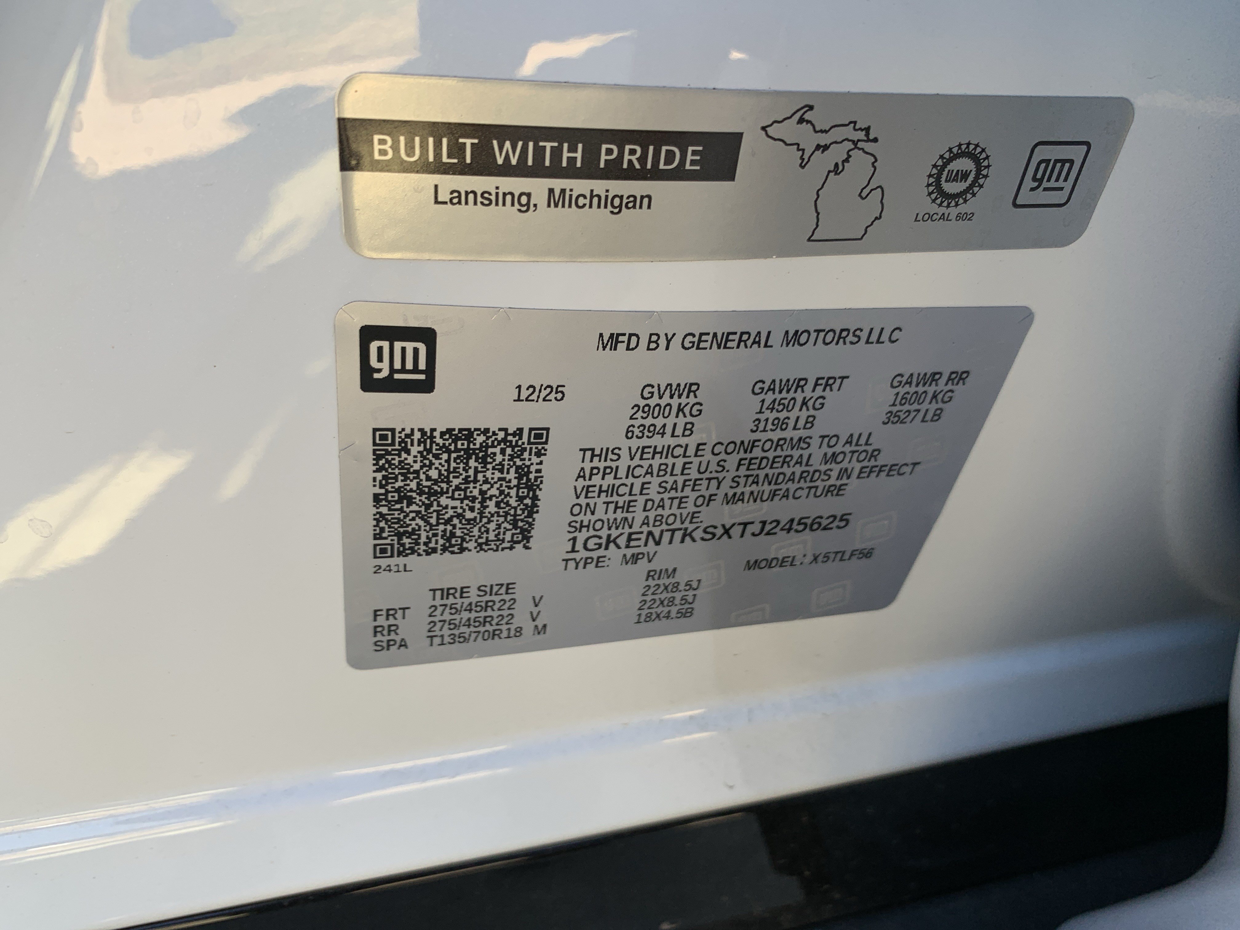 Used 2026 GMC Acadia Denali Ultimate w/ LPO, Floor Liner Package AWD/4WD image 36
