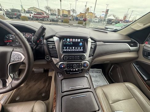 Used 2017 Chevrolet Suburban Premier image 21