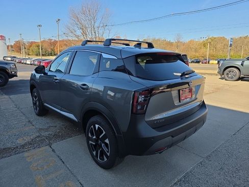 New 2026 Nissan Kicks SV image 7