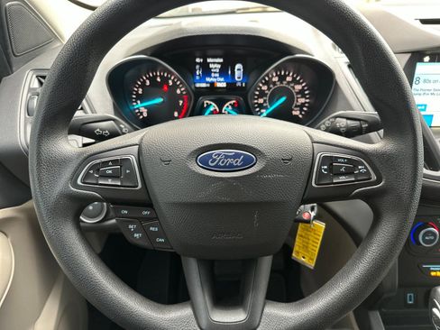 Used 2018 Ford Escape SE w/ SE Sync 3 Package image 24