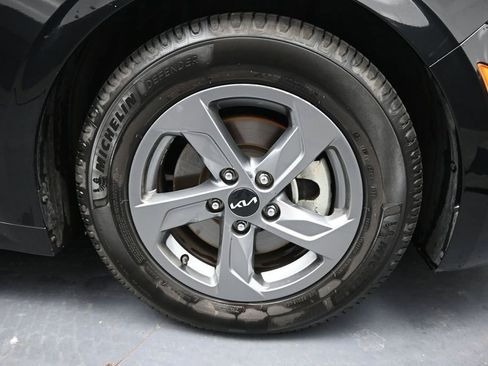 Used 2023 Kia K5 LXS FWD image 16