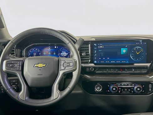 Used 2023 Chevrolet Silverado 1500 LT image 17