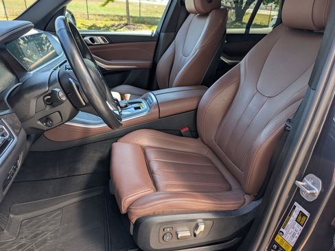 Used 2022 BMW X5 xDrive40i w/ Premium Package image 5