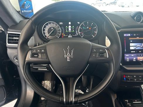 Certified 2023 Maserati Ghibli Modena RWD image 17