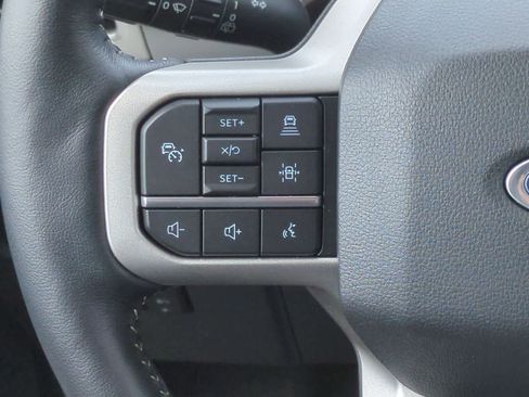 Used 2022 Ford Expedition XLT AWD/4WD image 23