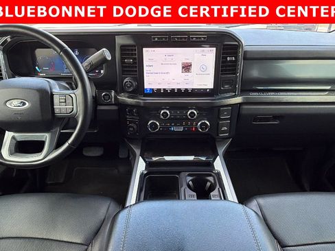 Used 2023 Ford F250 Lariat w/ Lariat Ultimate Package AWD/4WD image 16