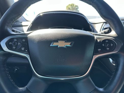 Used 2023 Chevrolet Traverse LT image 22