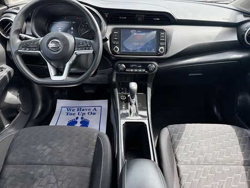Used 2021 Nissan Kicks SV FWD image 23