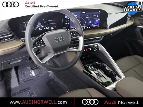 Certified 2025 Audi Q5 Premium Plus w/ Premium Plus image 2