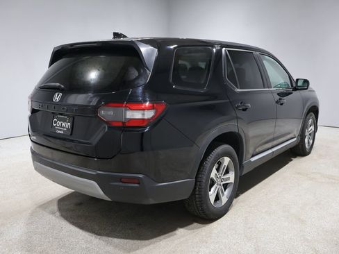 Used 2023 Honda Pilot EX-L image 2