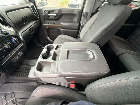 Used 2019 Chevrolet Silverado 1500 LT Trail Boss w/ Convenience Package AWD/4WD image 33