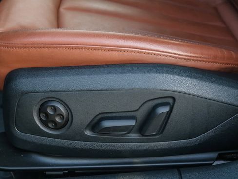 Used 2022 Audi A4 2.0T Premium w/ Convenience Package image 27