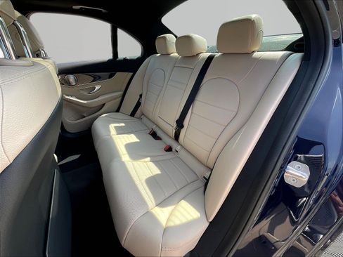 Used 2018 Mercedes-Benz C 300 4MATIC Sedan image 22