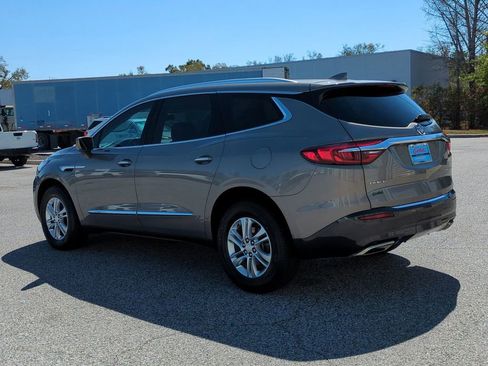 Used 2018 Buick Enclave Essence image 7