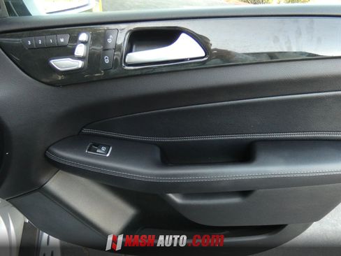 Used 2017 Mercedes-Benz GLS 450 4MATIC image 33