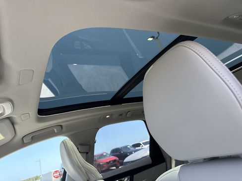 New 2025 Volvo XC60 T8 Ultra w/ Protection Package Premier image 13