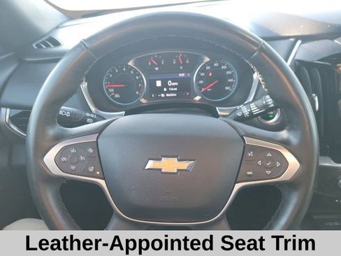 Used 2023 Chevrolet Traverse LT w/ LT Premium Package image 12