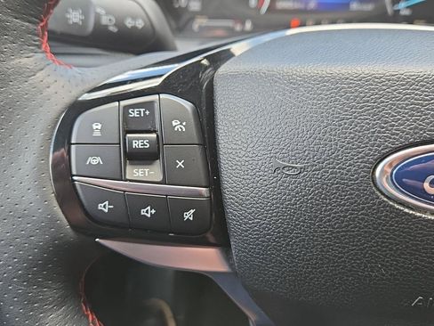 Used 2024 Ford Explorer ST-Line w/ Class IV Trailer Tow Package AWD/4WD image 16